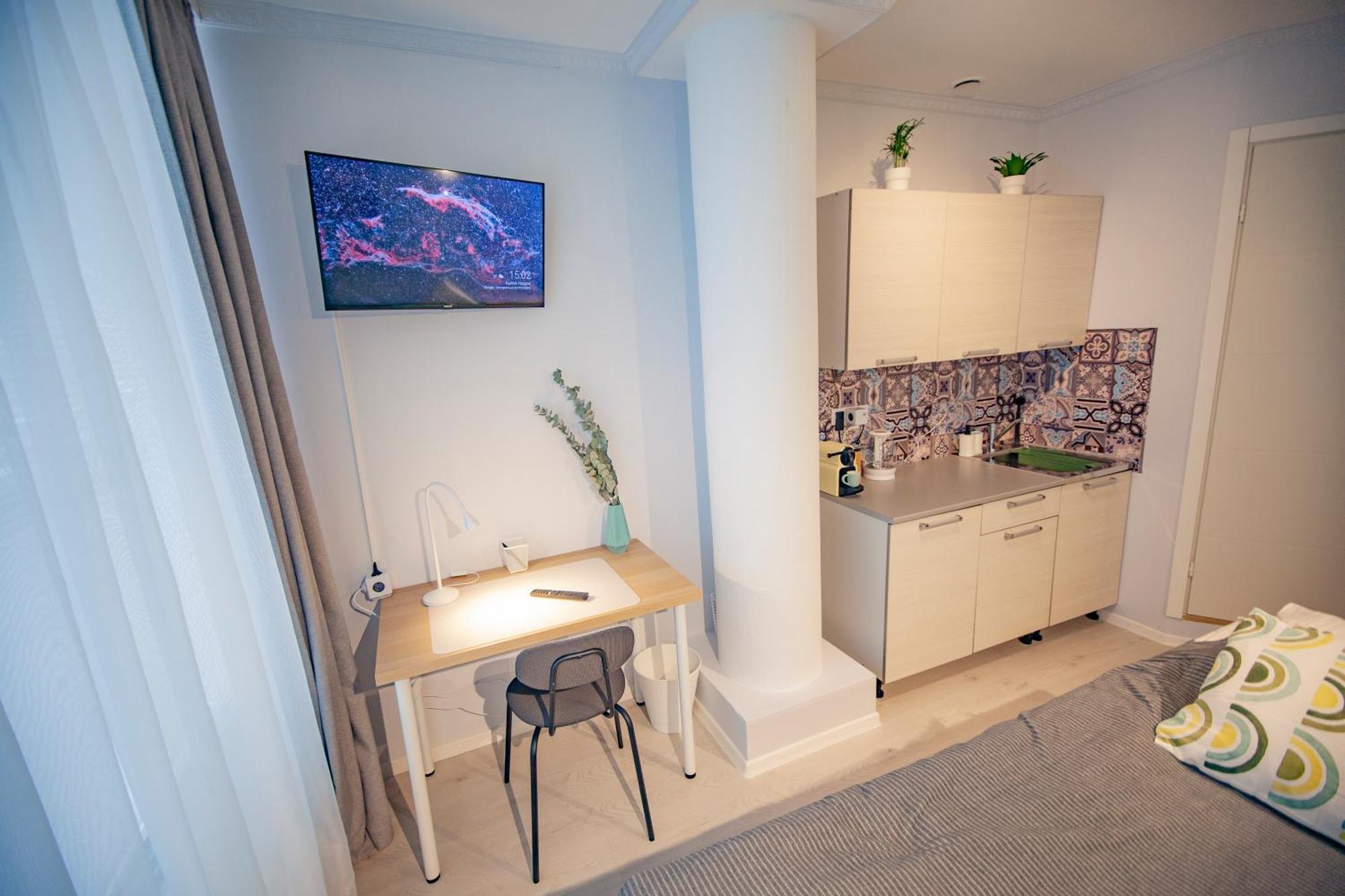Cozy Small In A Heart Of Kunderi Street Apartment *